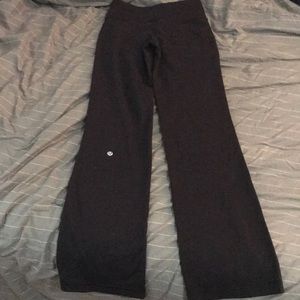 Lululemon yoga pants